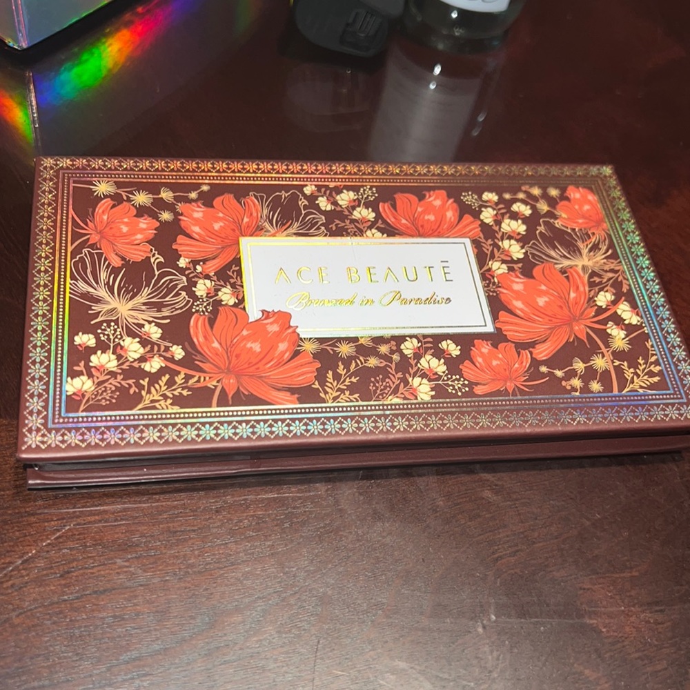 ACE BEAUTĒ Bronzer Palette